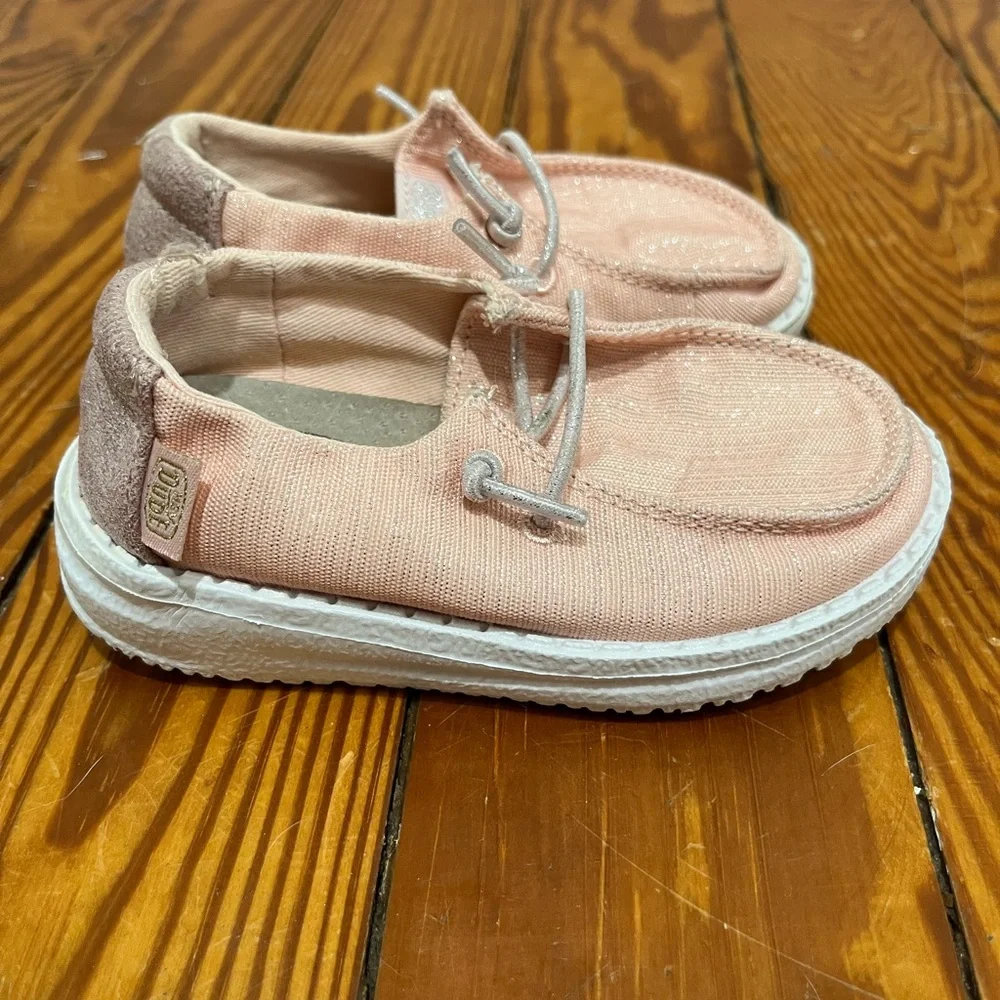 Hey Dude Kids Pink Shoes size 7 Pink Sparkle